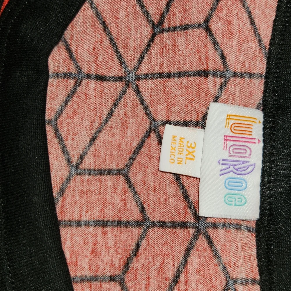NWT! LULAROE SHIRT - Picture 3 of 7
